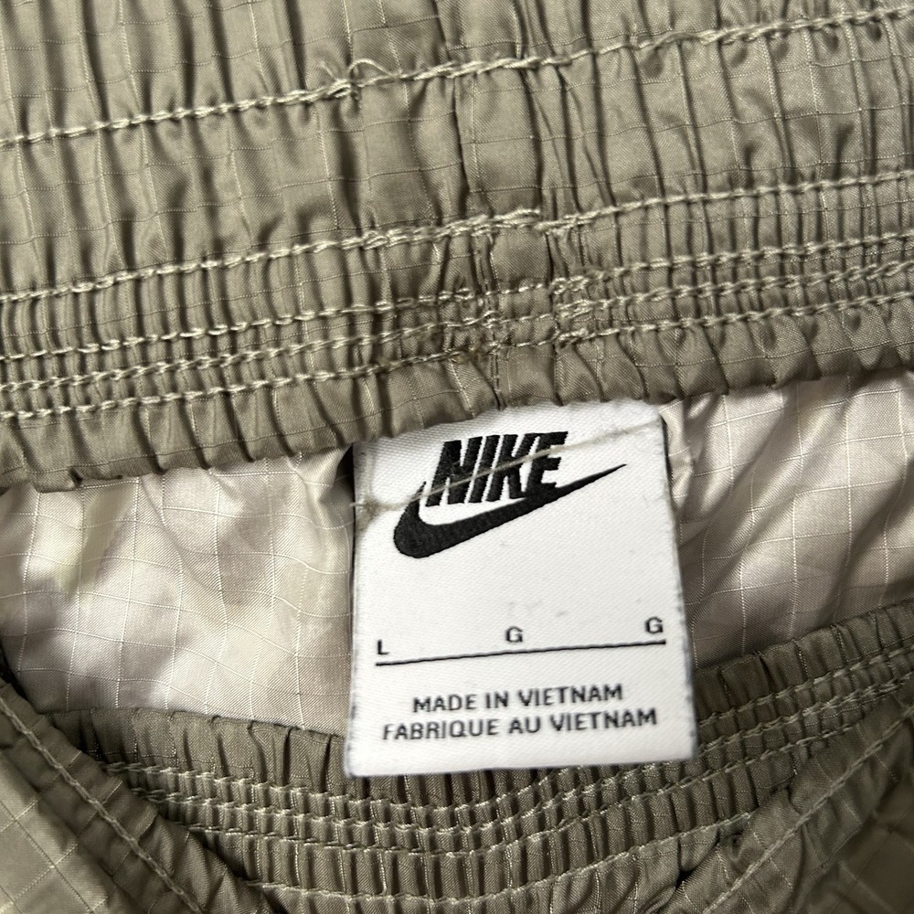 Nike Womens Floral Camo Ripstop Joggers Easy Woven Pants Size L Olive - Picture 9 of 10
